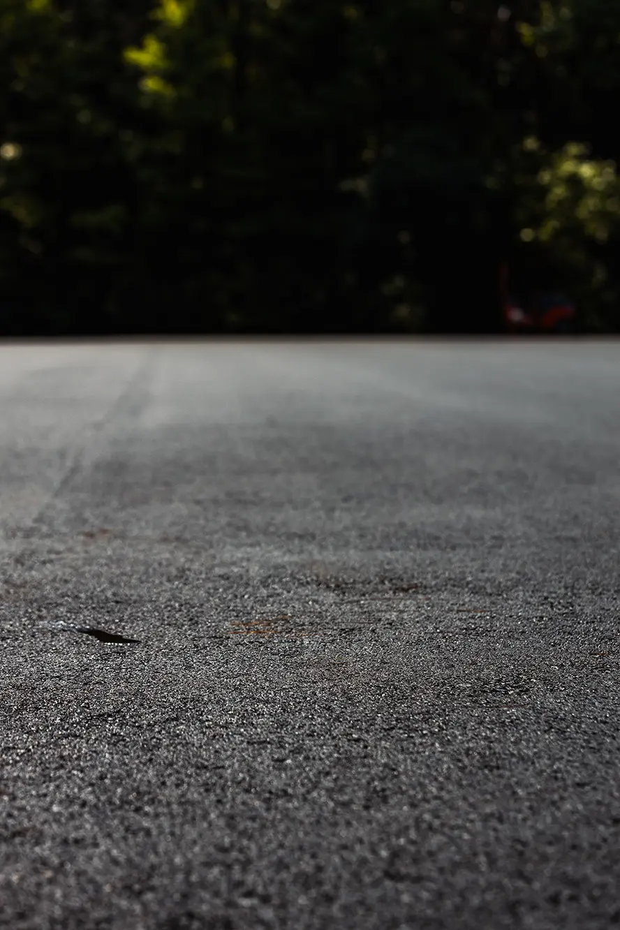 Read more about the article Patching vs. Resurfacing vs. Reconstruction