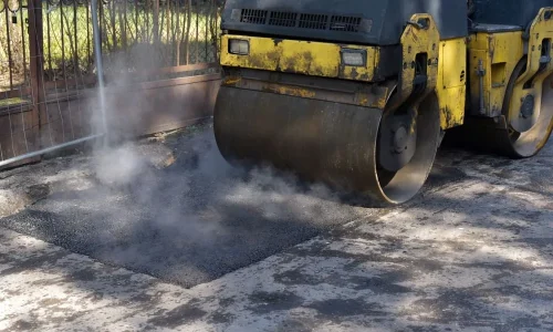 Fresh,Asphalt.,Single,Layer,Asphalt,Paving